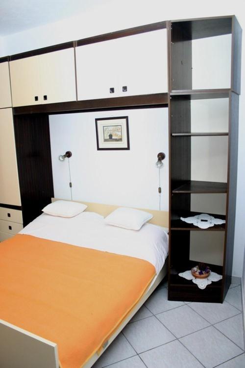 Apartments Ivan Orlic Vinisce Room photo