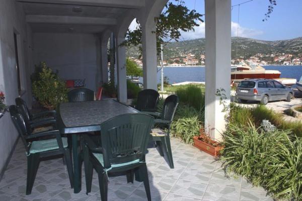 Apartments Ivan Orlic Vinisce Room photo